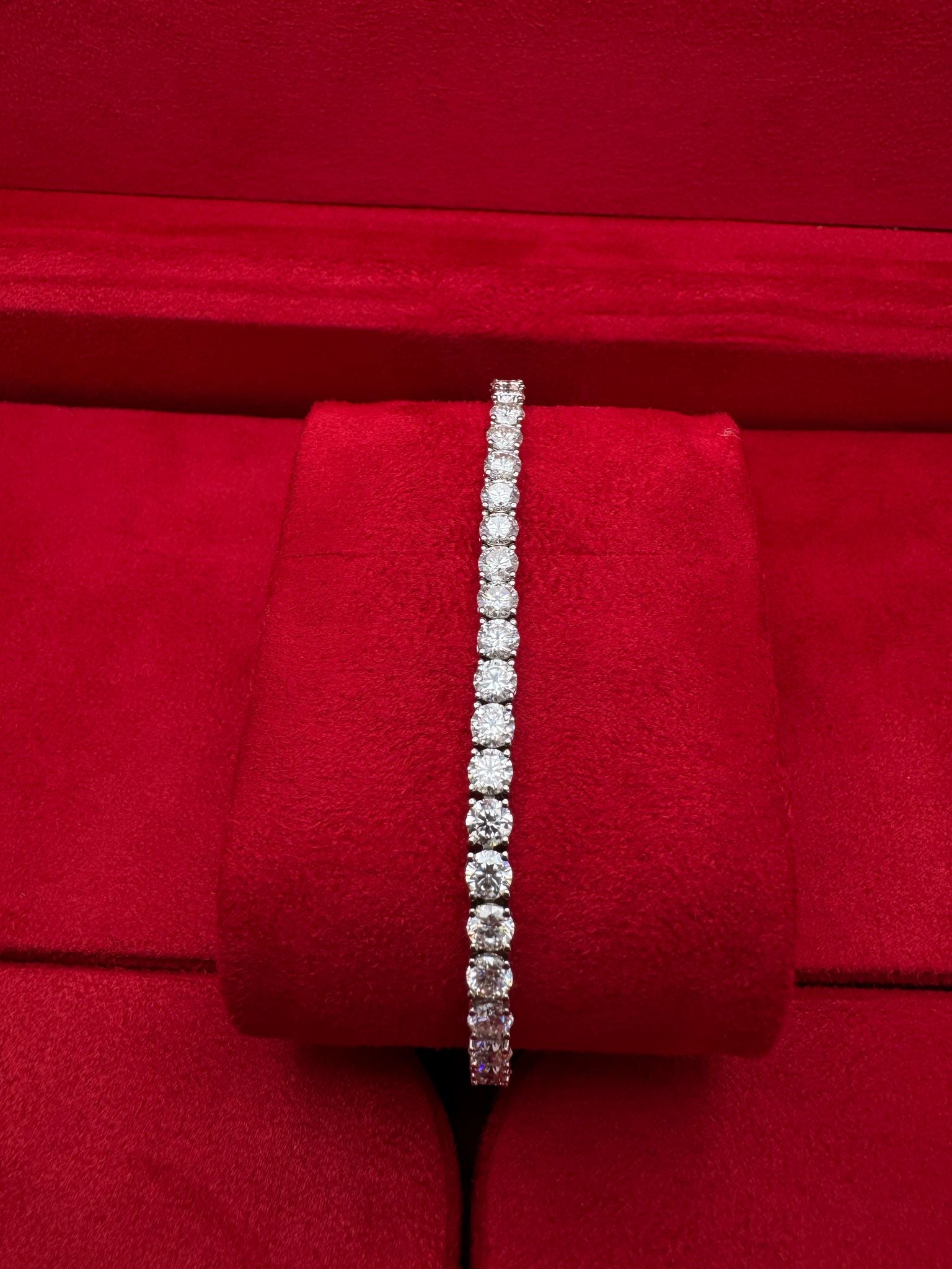 Silver Bracelet with 15 Carat Moissanite Stones